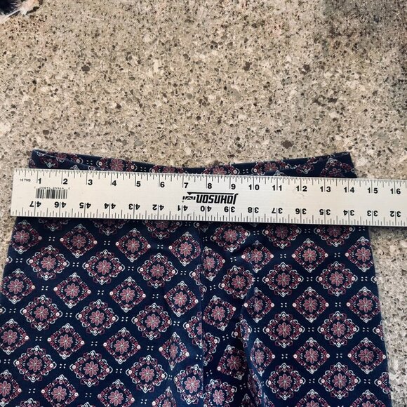 Abercrombie & Fitch Pull-On Women's Cotton Blend Shorts - Navy/Medallion Print - - Picture 4 of 11